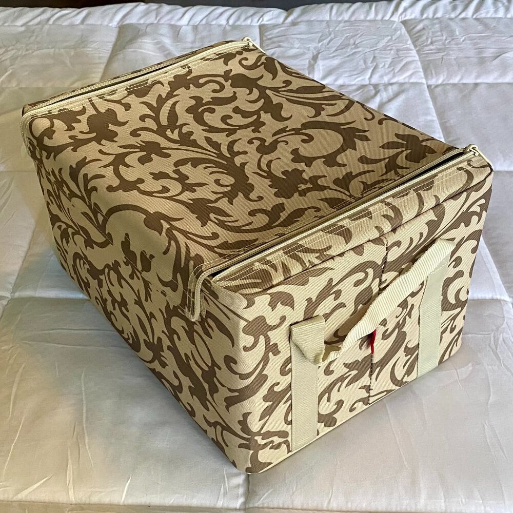 Zippered canvas collapsible storage box - medium size